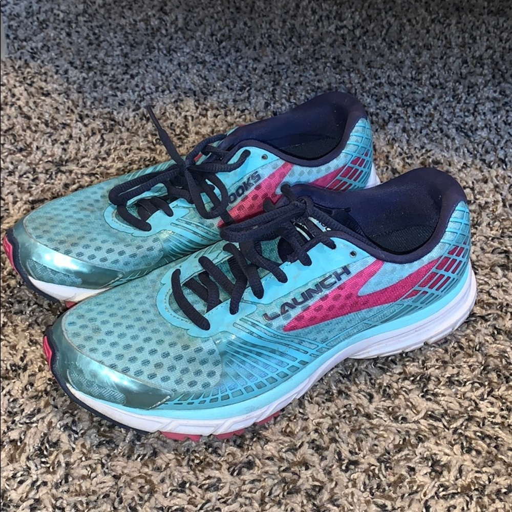 Brooks Launch W8